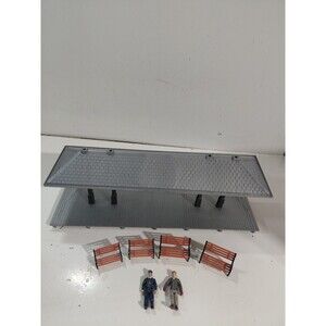 K- Line O Gauge Model Railroad Scenery Station Platform w/Benches & Figures